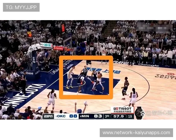 亚历山大突破分球助攻，雷霆团队配合成熟